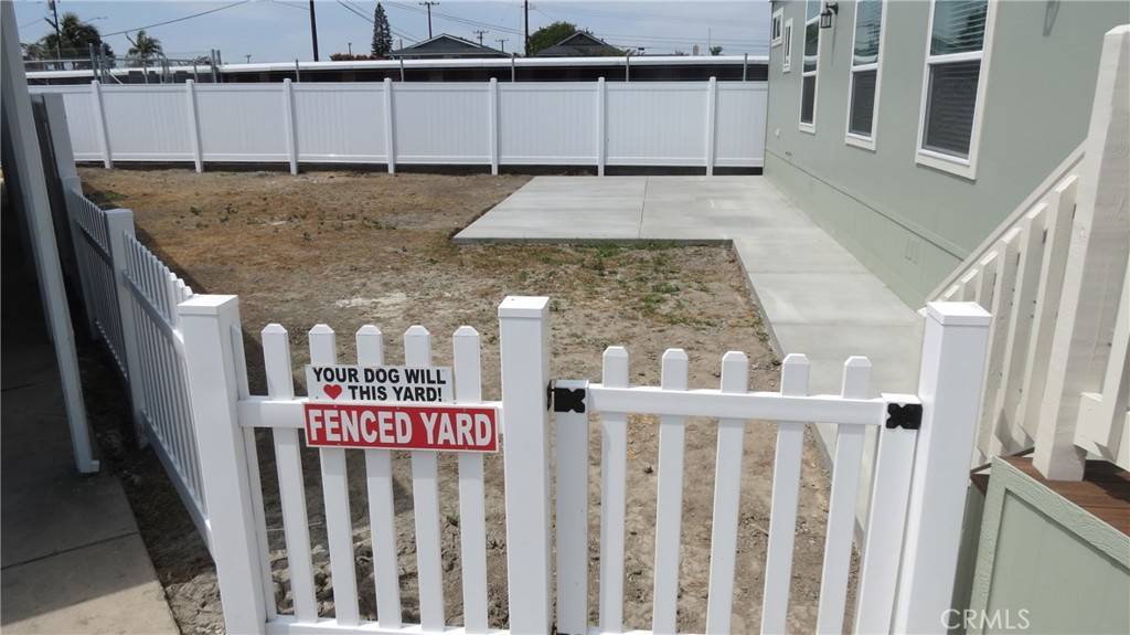 Huntington Beach, CA 92647,6241 Warner AVE #120