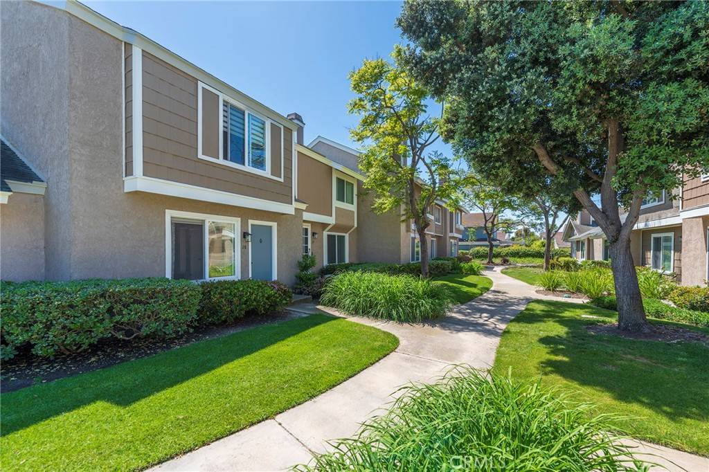Irvine, CA 92604,28 Briarwood #75