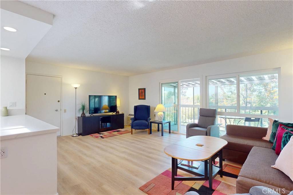 Laguna Woods, CA 92637,5350 Algarrobo #O