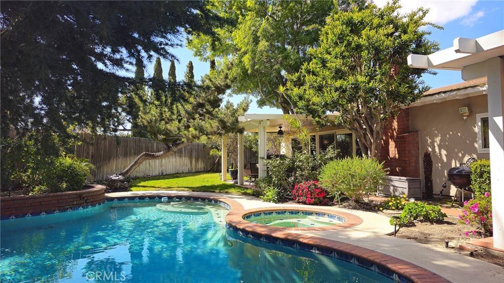Mission Viejo, CA 92691,24262 Augustin St