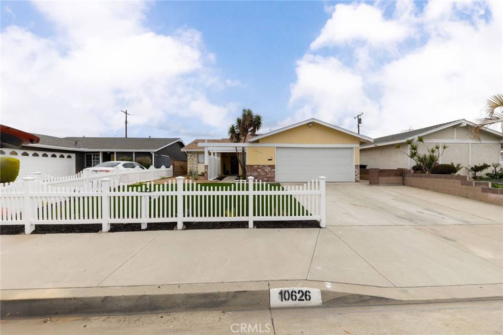Norwalk, CA 90650,10626 Briar ST
