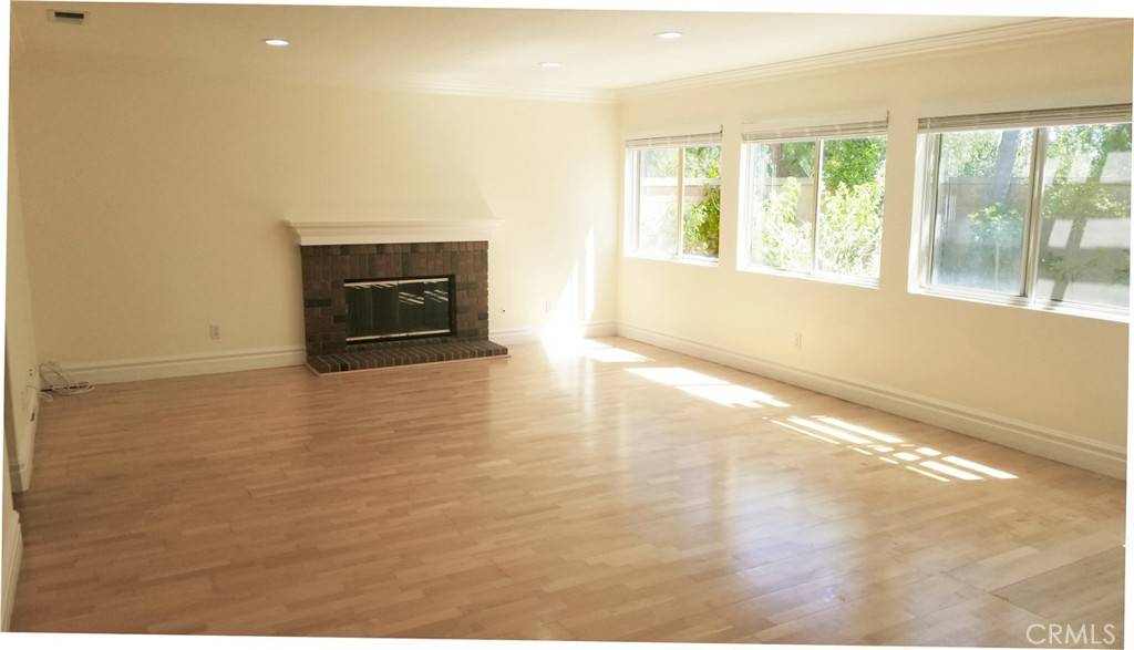 Irvine, CA 92602,49 Elizabeth LN