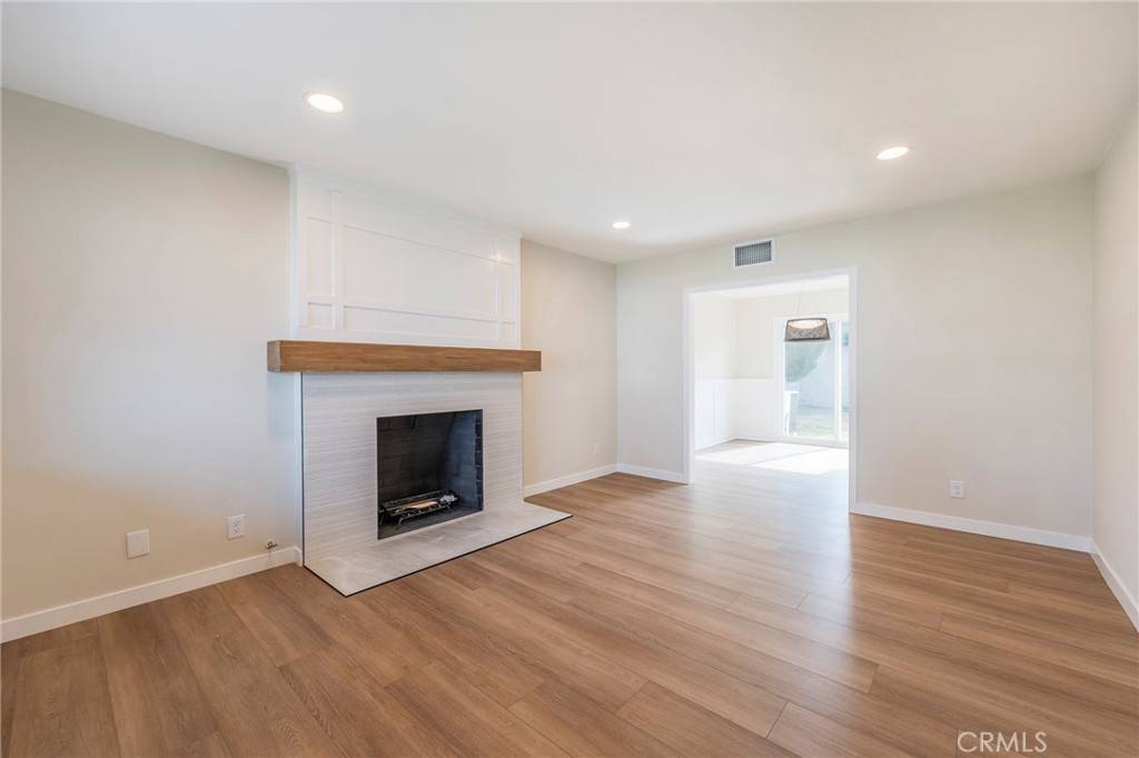 Carson, CA 90746,19408 Tajauta AVE
