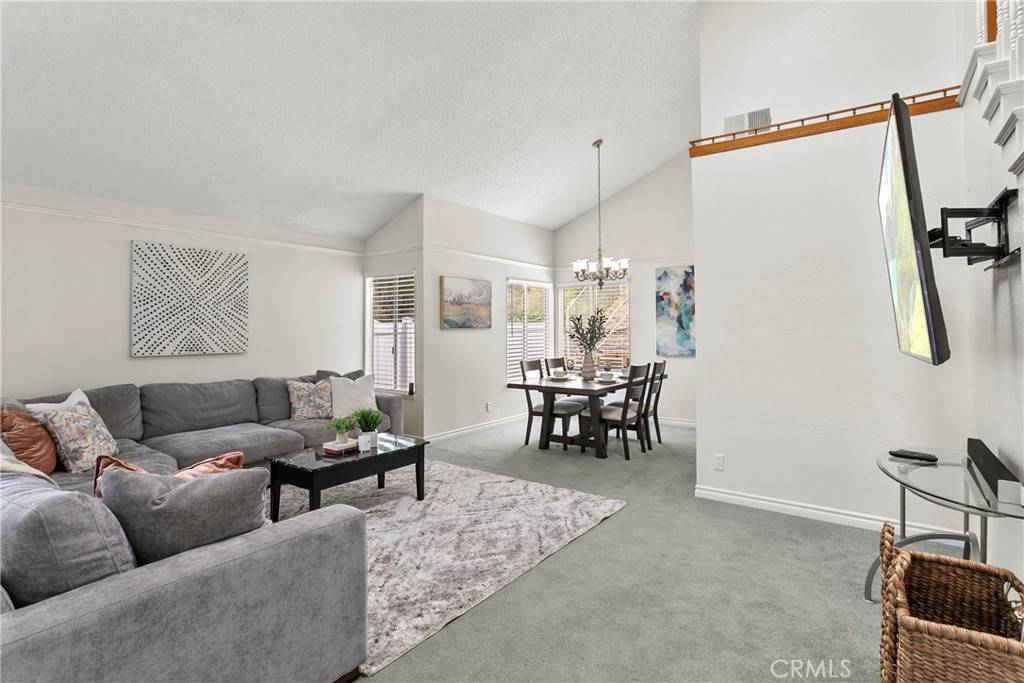 Corona, CA 92882,1241 Oakcrest CIR
