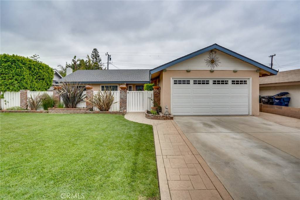 Huntington Beach, CA 92647,6532 Corrine CIR