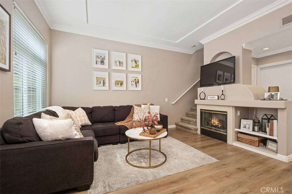 Lake Forest, CA 92610,40 Santa Barbara CT