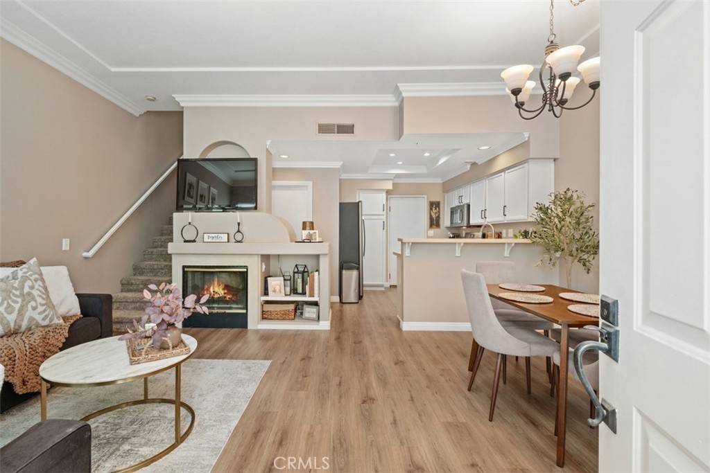 Lake Forest, CA 92610,40 Santa Barbara CT