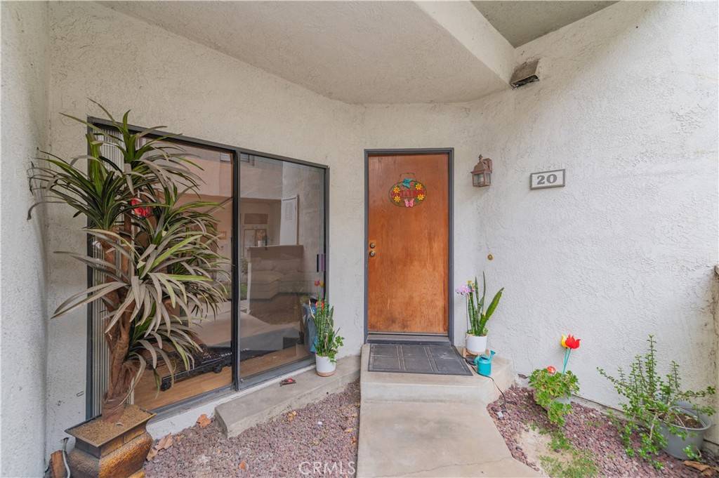 Pomona, CA 91766,20 Blackbird LN