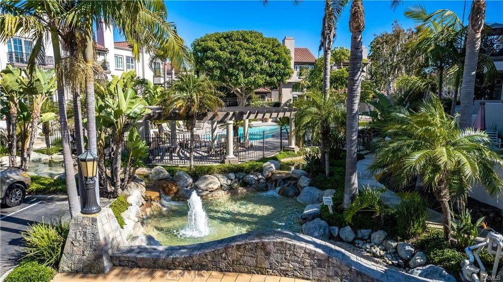 Huntington Beach, CA 92648,19361 Maidstone LN