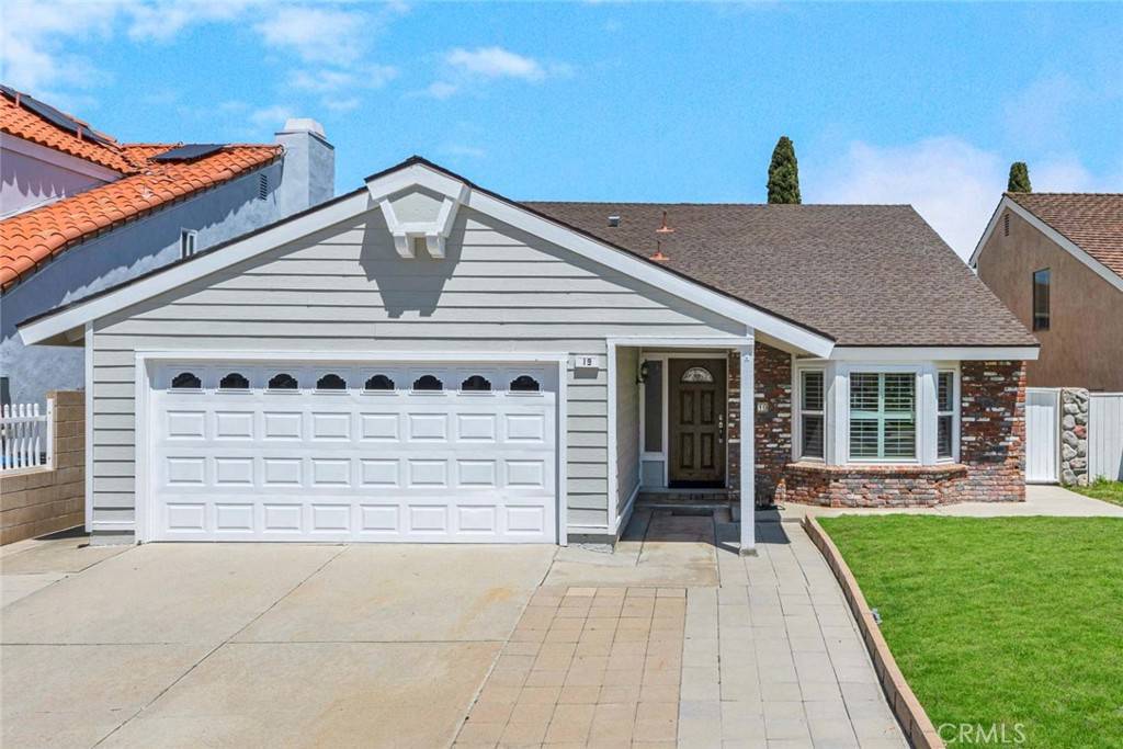 Irvine, CA 92620,19 Field