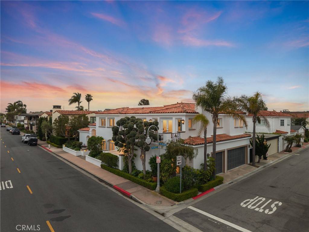 Newport Beach, CA 92663,711 Via Lido Nord