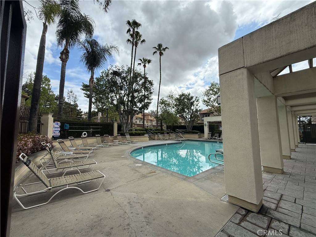 Rancho Santa Margarita, CA 92688,43 Via Madera