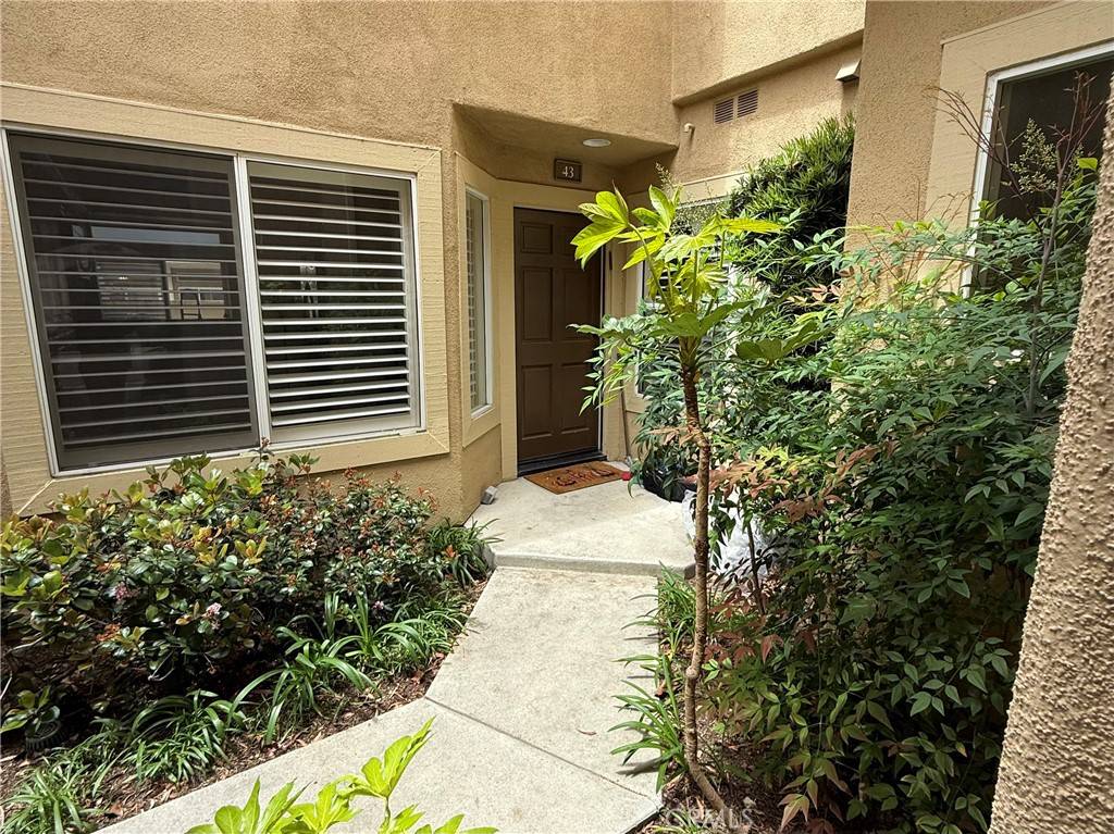 Rancho Santa Margarita, CA 92688,43 Via Madera
