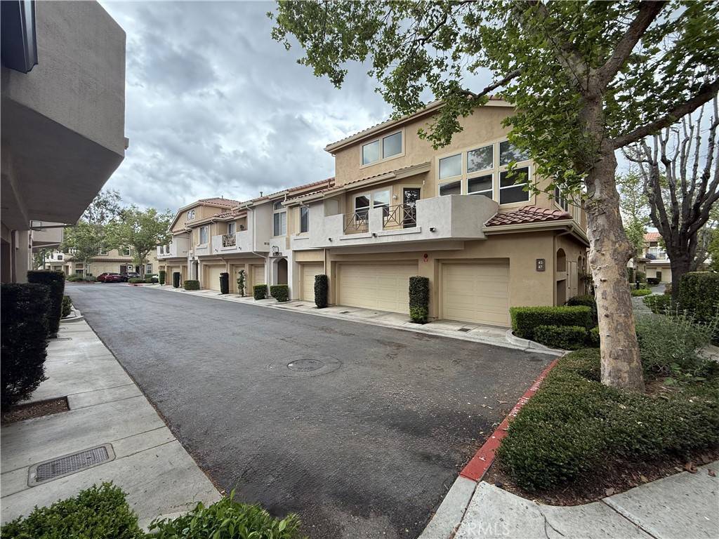 Rancho Santa Margarita, CA 92688,43 Via Madera