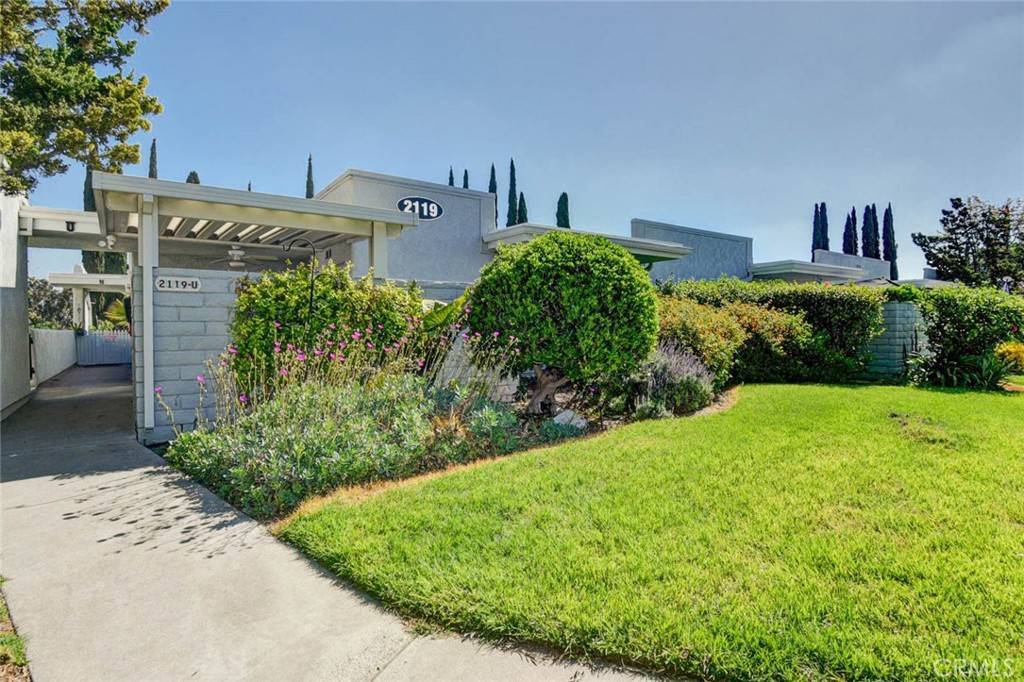 Laguna Woods, CA 92637,2119 Via Puerta #U