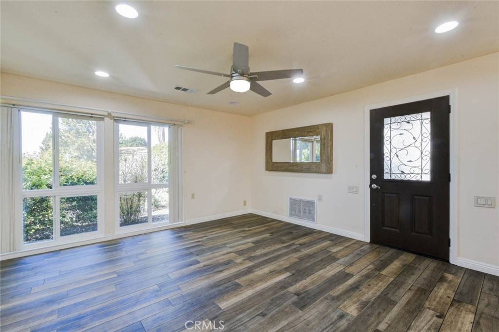 Laguna Woods, CA 92637,2119 Via Puerta #U