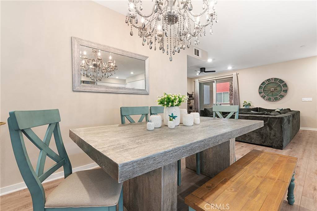 Irvine, CA 92612,194 Tribeca