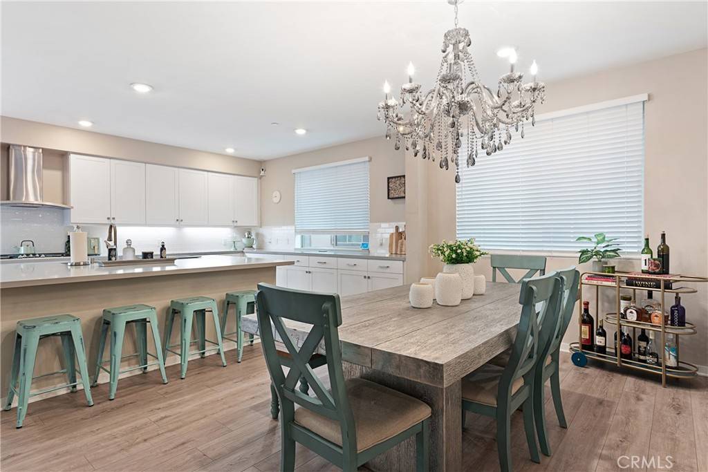 Irvine, CA 92612,194 Tribeca
