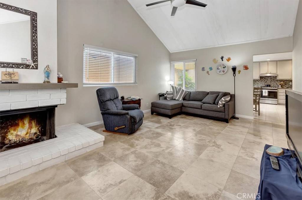 Laguna Hills, CA 92653,22955 Caminito Rio #188