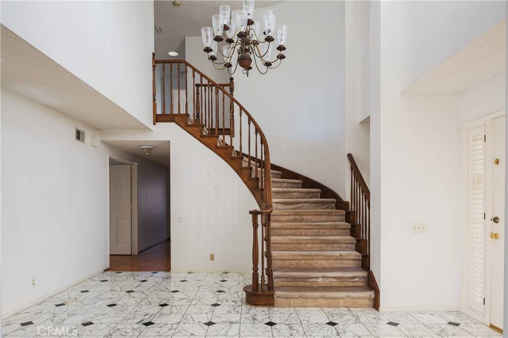 Corona Del Mar, CA 92625,6 Monterey CIR