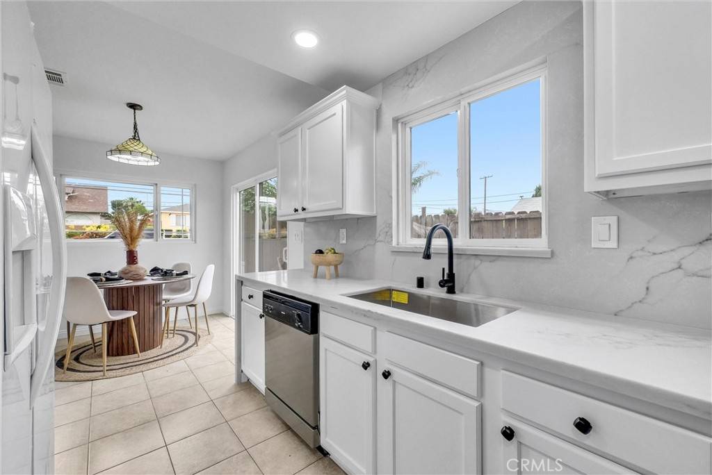 Corona, CA 92882,1222 S Sheridan ST