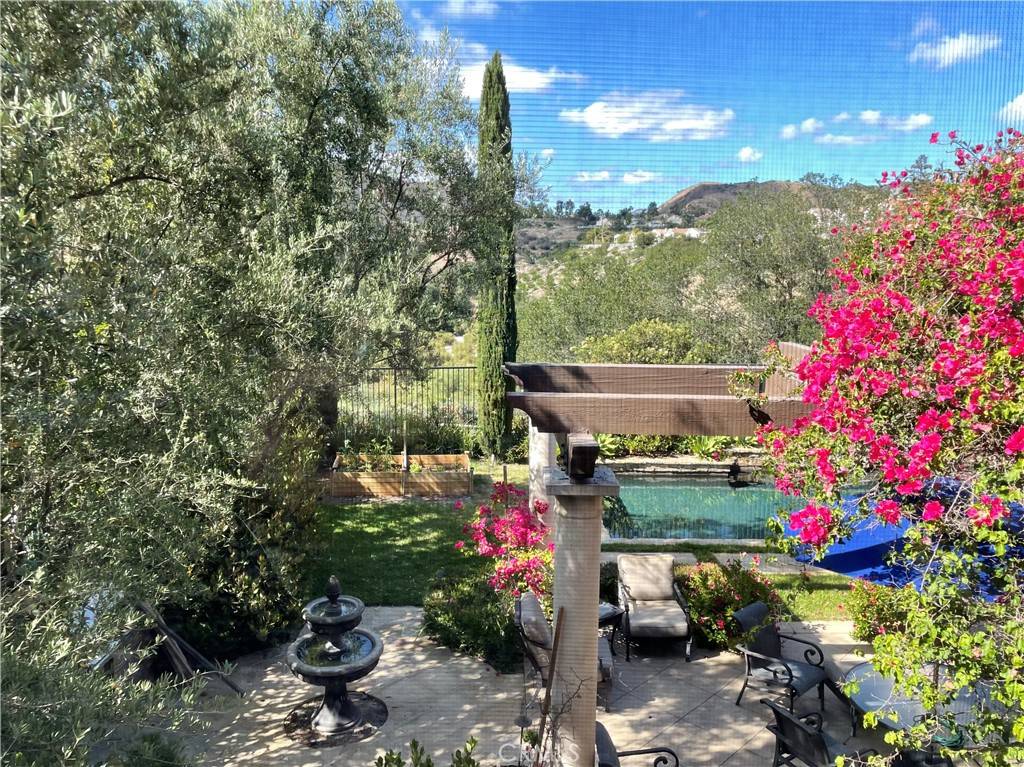 Lake Forest, CA 92610,1 Espalier DR