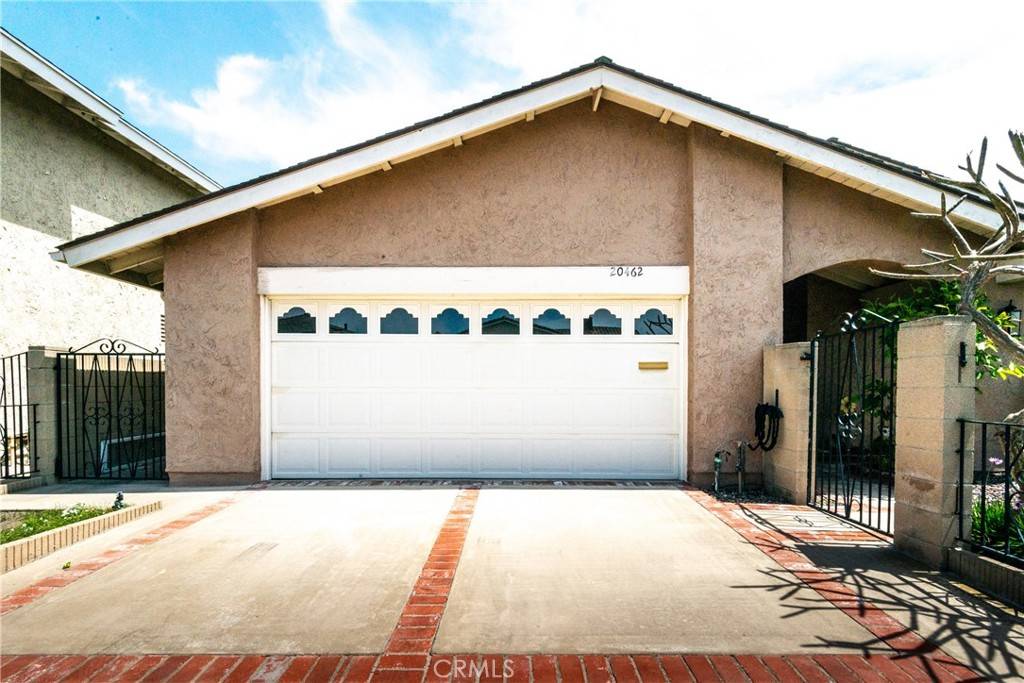 Huntington Beach, CA 92646,20462 Alisa LN