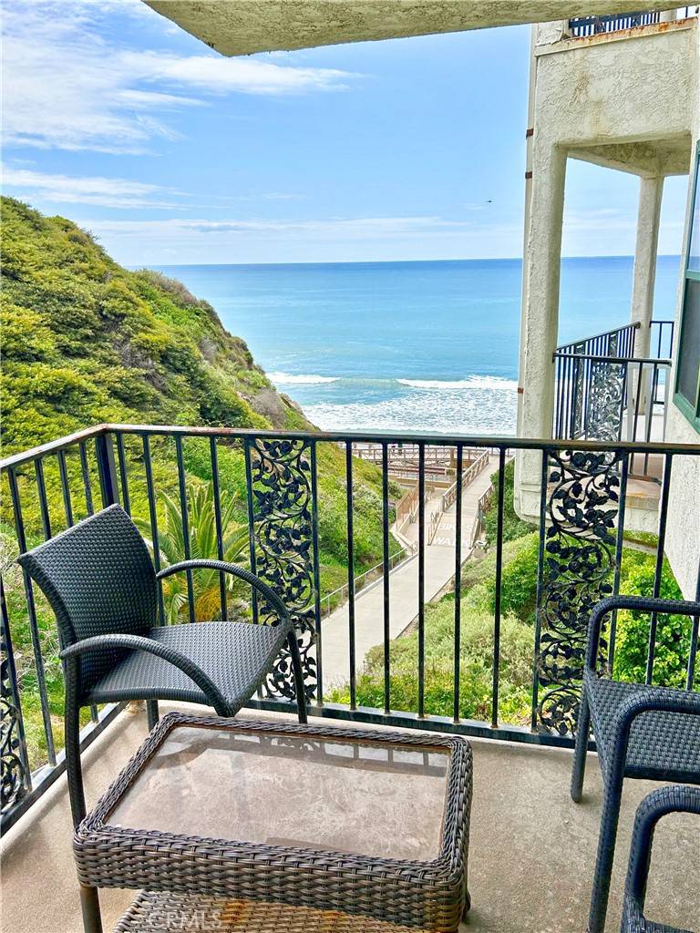San Clemente, CA 92672,258 W Escalones #6R