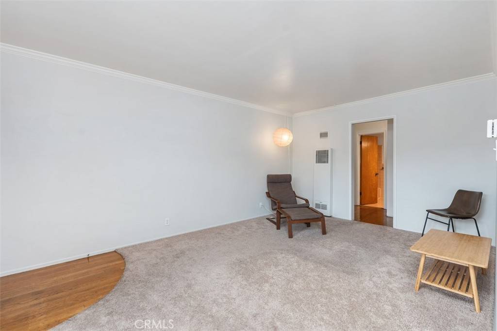 Long Beach, CA 90803,2075 East Appleton Street #6