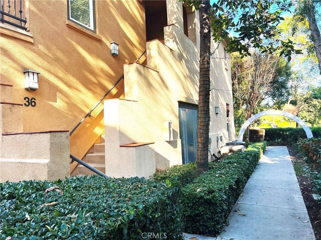 Ladera Ranch, CA 92694,36 Martino
