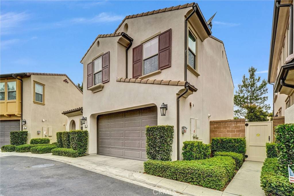 Irvine, CA 92618,54 Visionary