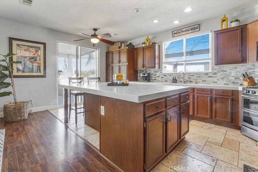 Murrieta, CA 92563,31598 Summerfield LN