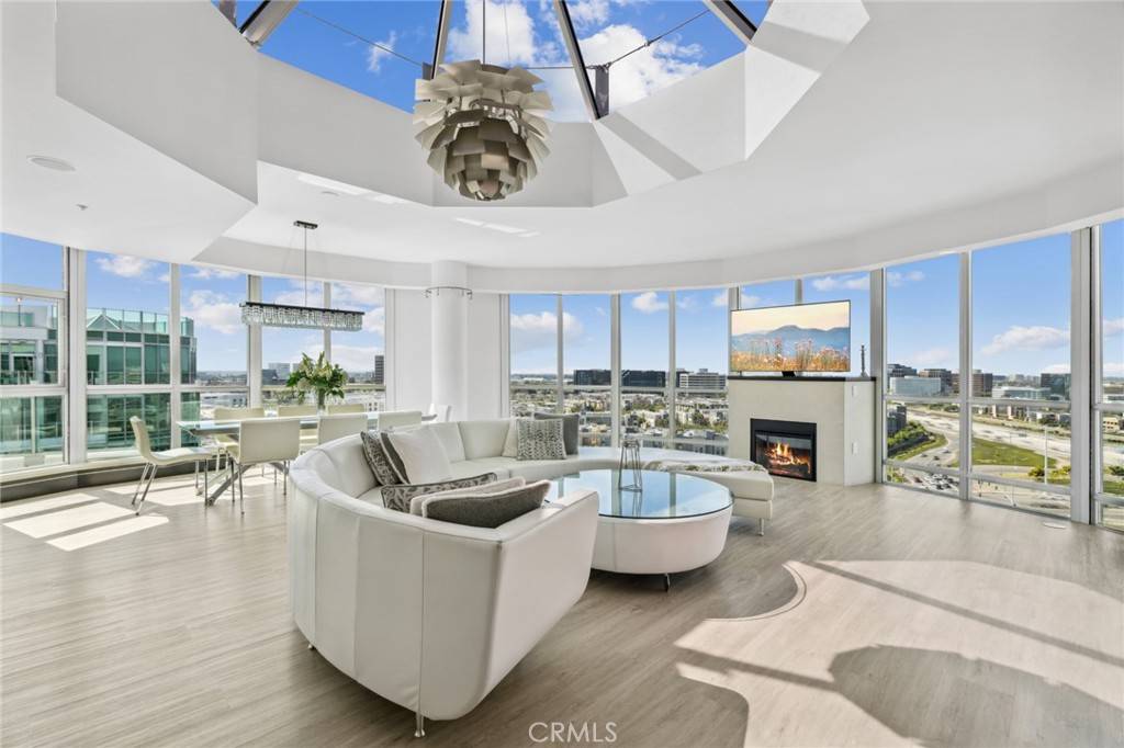 Irvine, CA 92612,3141 Michelson DR #1803