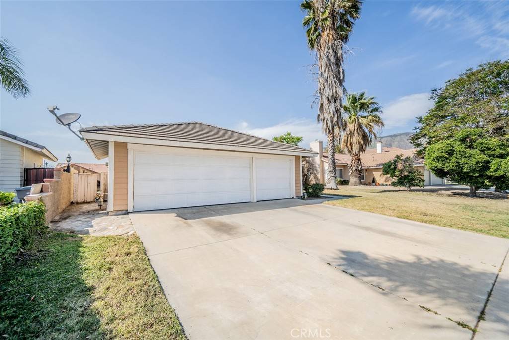 San Jacinto, CA 92582,842 Windsong LN