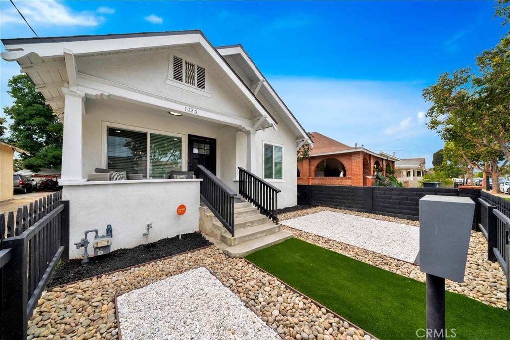 Santa Ana, CA 92703,1026 W 3rd ST