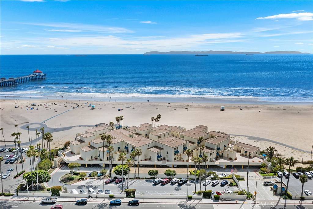 Huntington Beach, CA 92648,711 Pacific Coast #325
