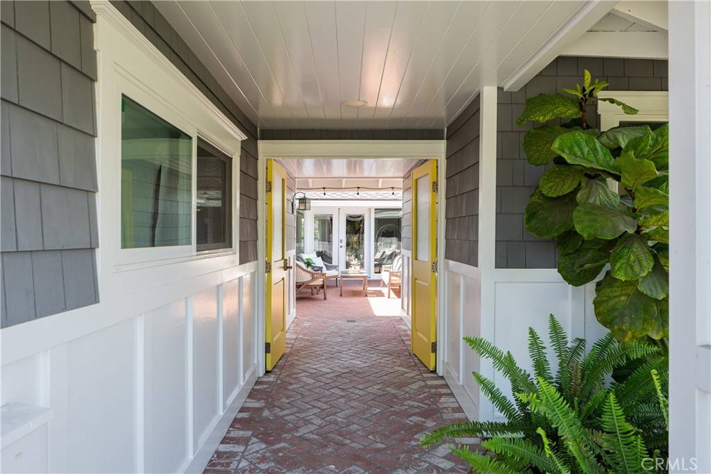 San Clemente, CA 92672,255 Via Socorro