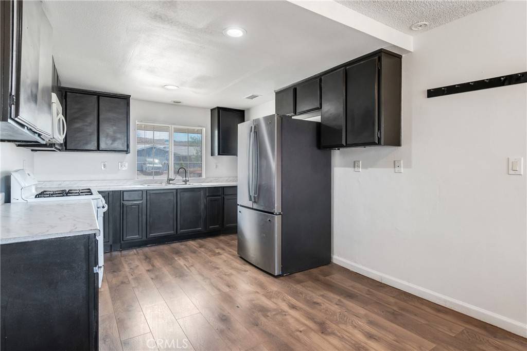 Lancaster, CA 93535,16117 Sweetaire AVE