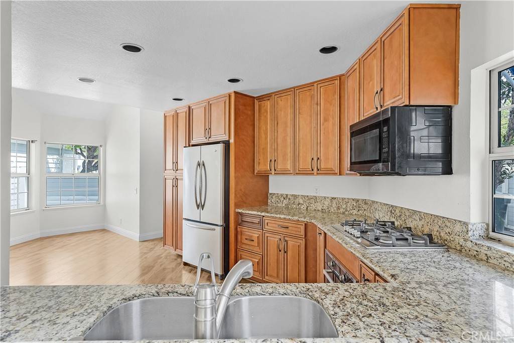 Laguna Niguel, CA 92677,33 Parkman RD E