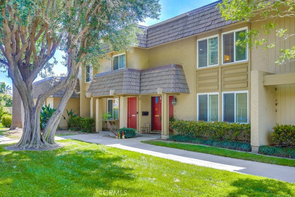Fountain Valley, CA 92708,18250 Cabrillo CT
