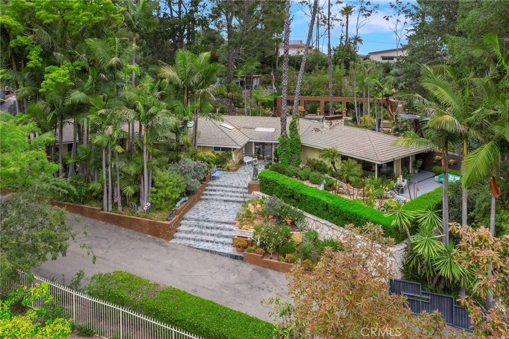 North Tustin, CA 92705,9885 Deerhaven DR