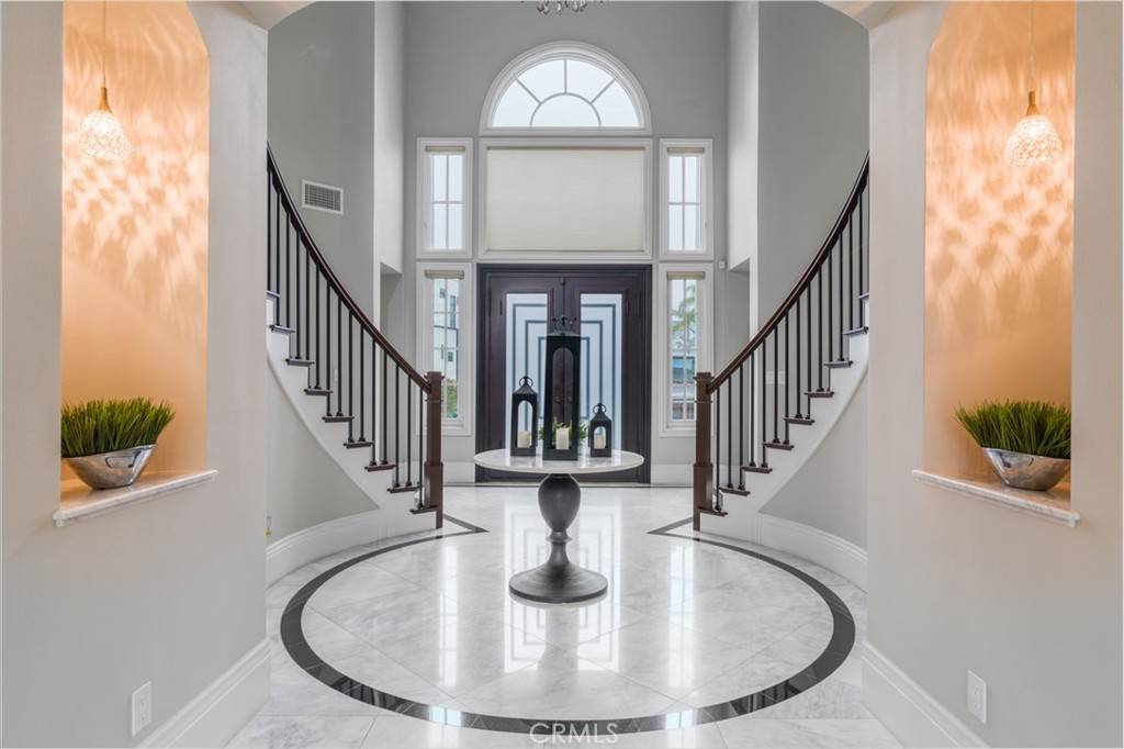Yorba Linda, CA 92887,21895 Heatheridge DR