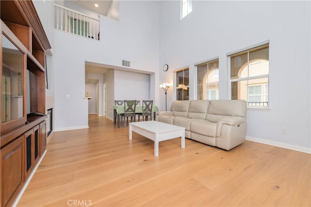 Irvine, CA 92603,24 Gingerwood