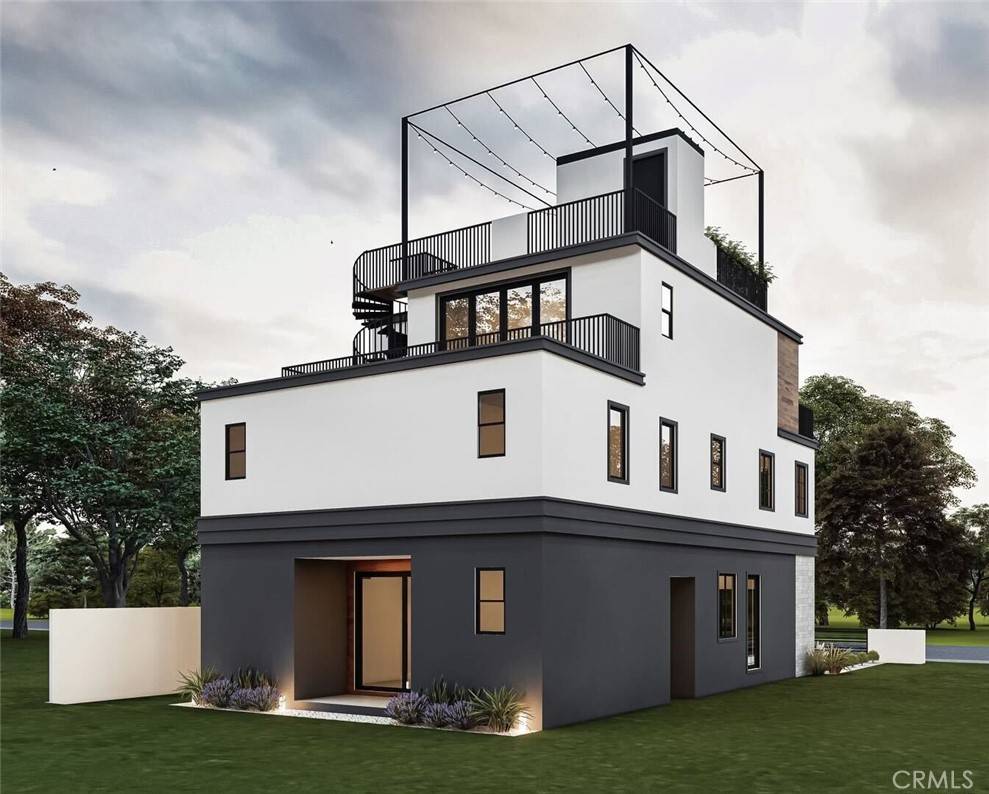 Huntington Beach, CA 92648,344 Portland CIR