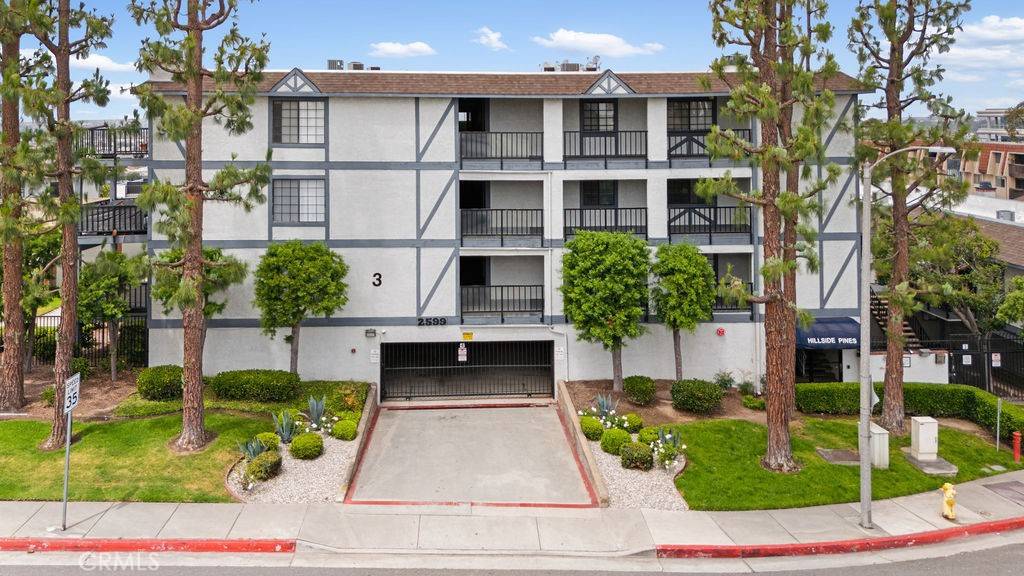 Signal Hill, CA 90755,2599 Walnut Ave unit #330
