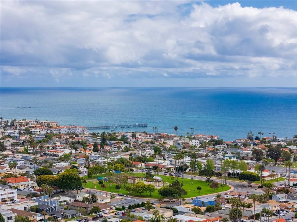 San Clemente, CA 92672,125 Calle Redondel