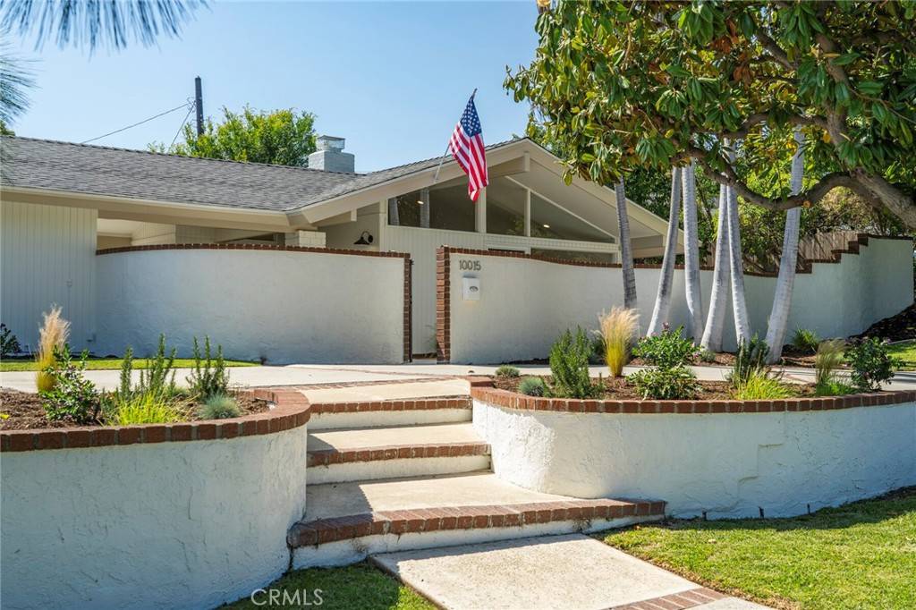 Whittier, CA 90603,10015 Santa Gertrudes AVE