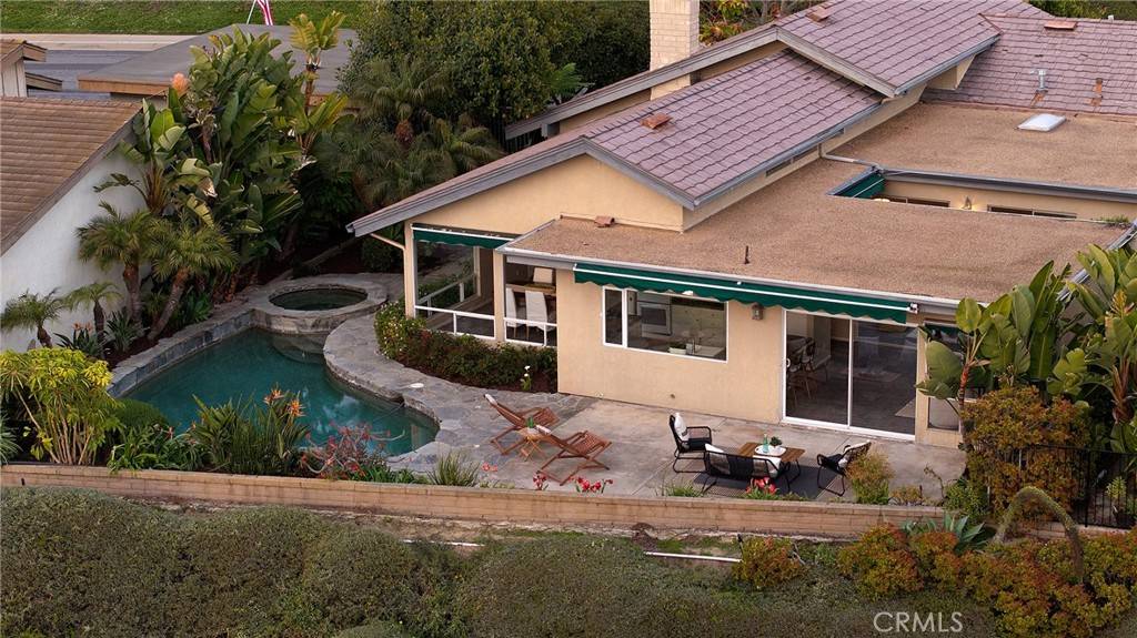 San Clemente, CA 92672,319 Calle Villario