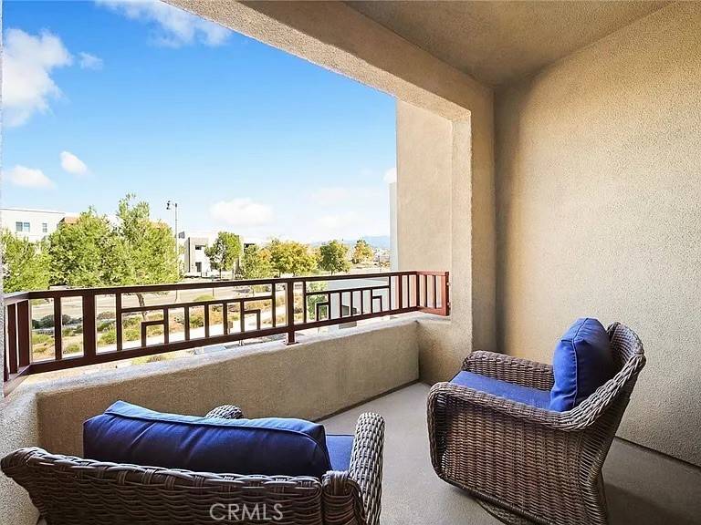 132 Cadence Irvine, CA 92618