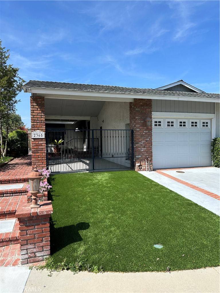 Brea, CA 92821,2365 Raintree DR